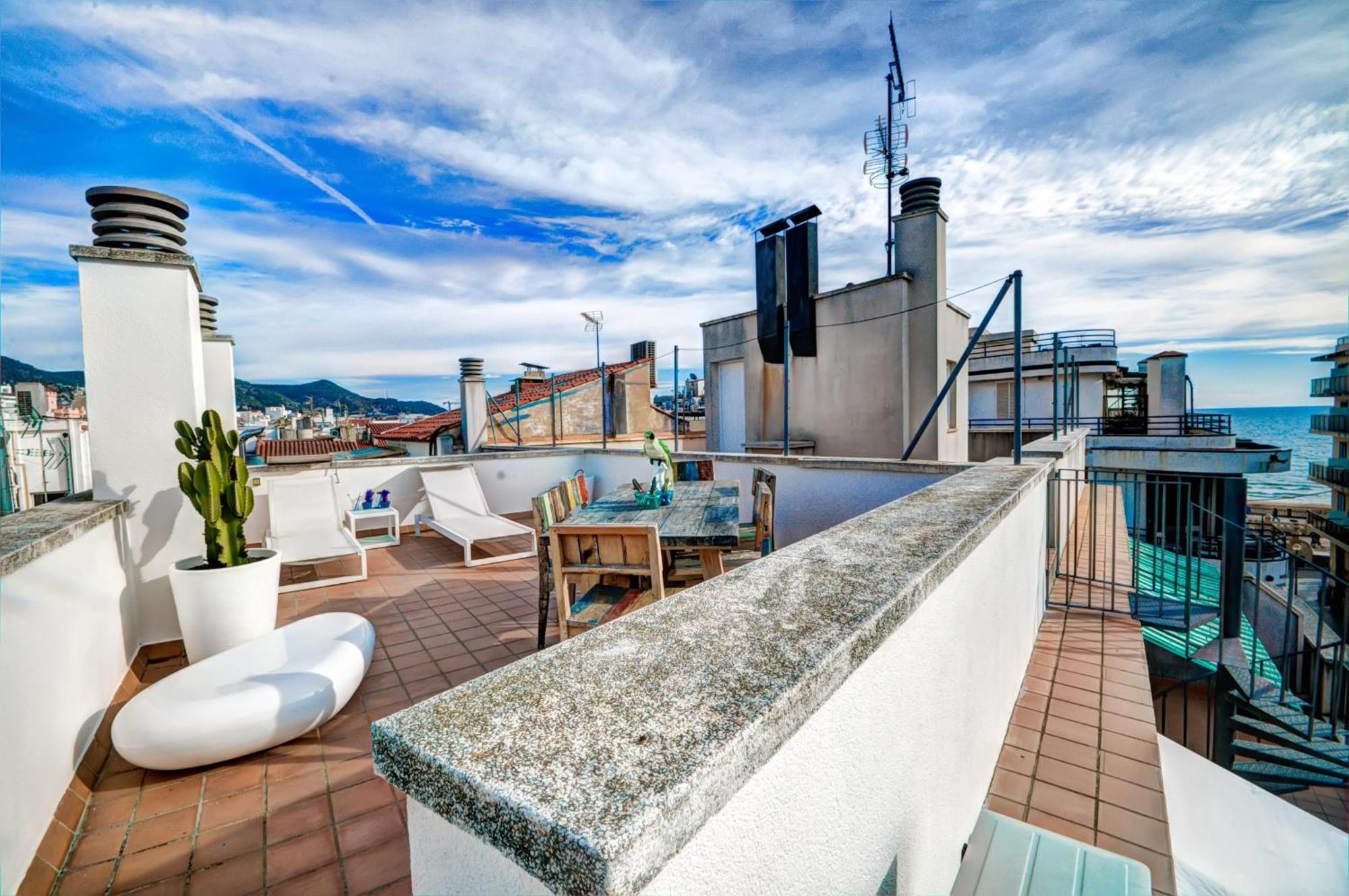 Beachstyle Penthouse By Hello Homes Sitges Buitenkant foto